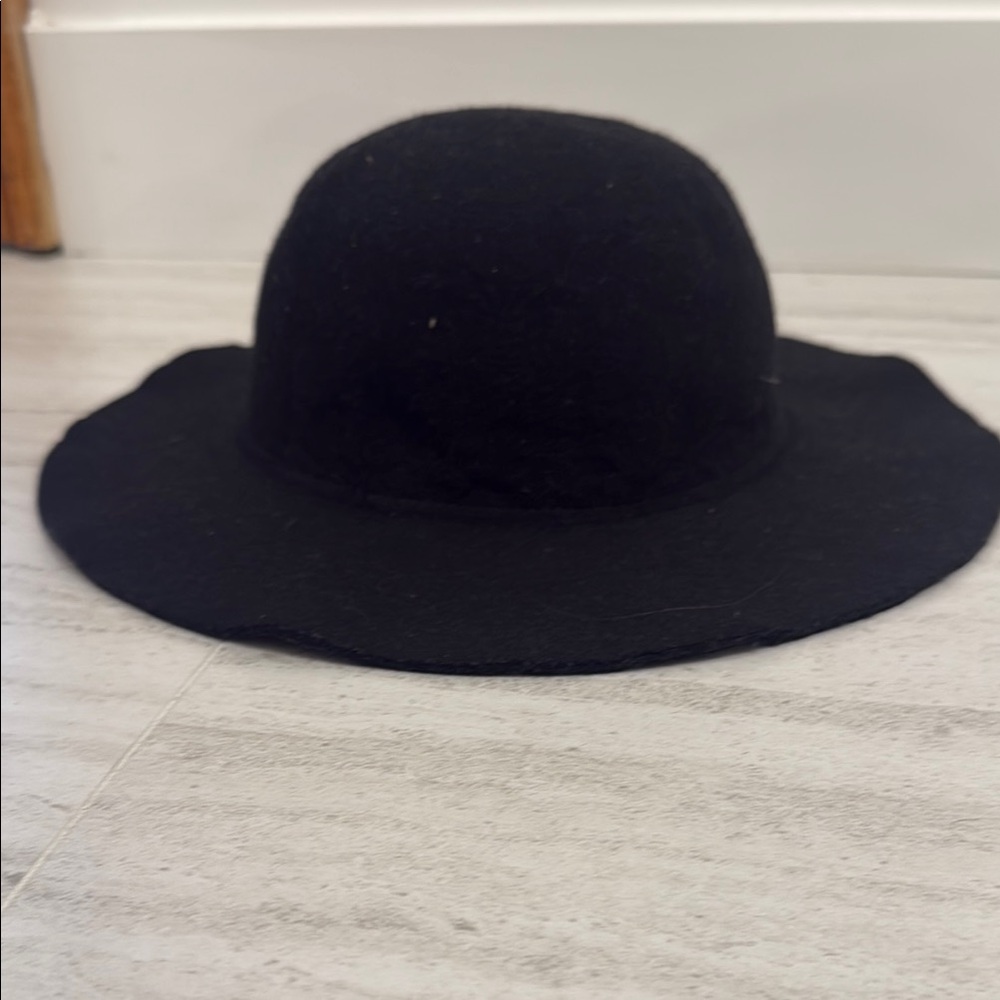 Classic Black Women's Hat